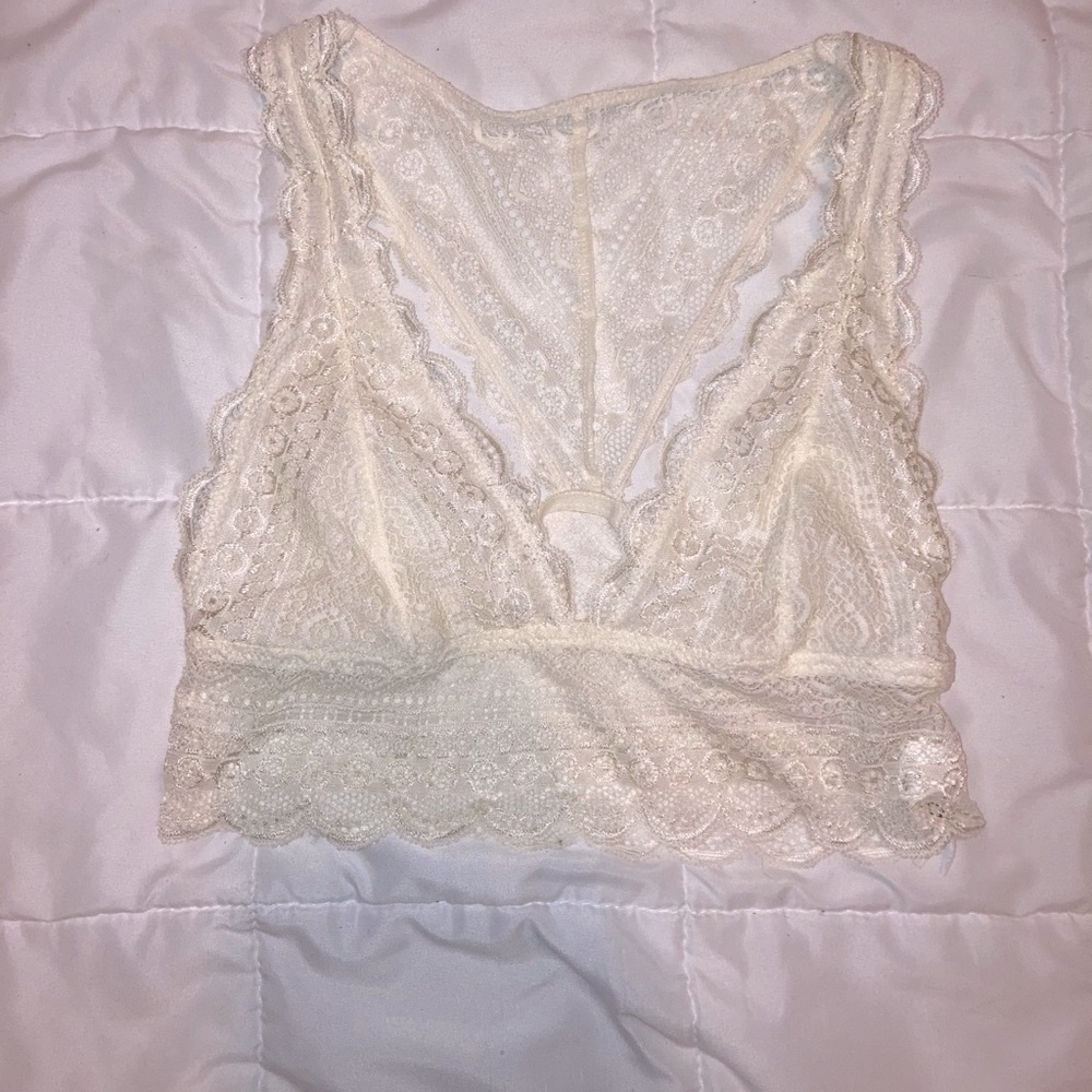 Cream color brallete
